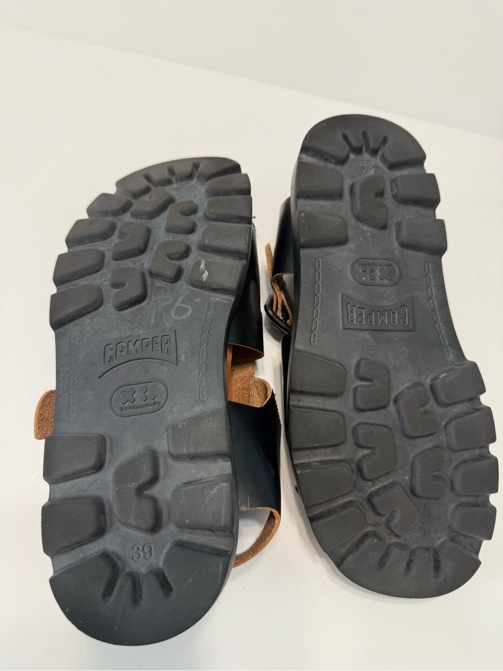 Camper Brutus Fisherman Black Leather Sandals Size 39 Lightweight Chunky - Picture 10 of 14